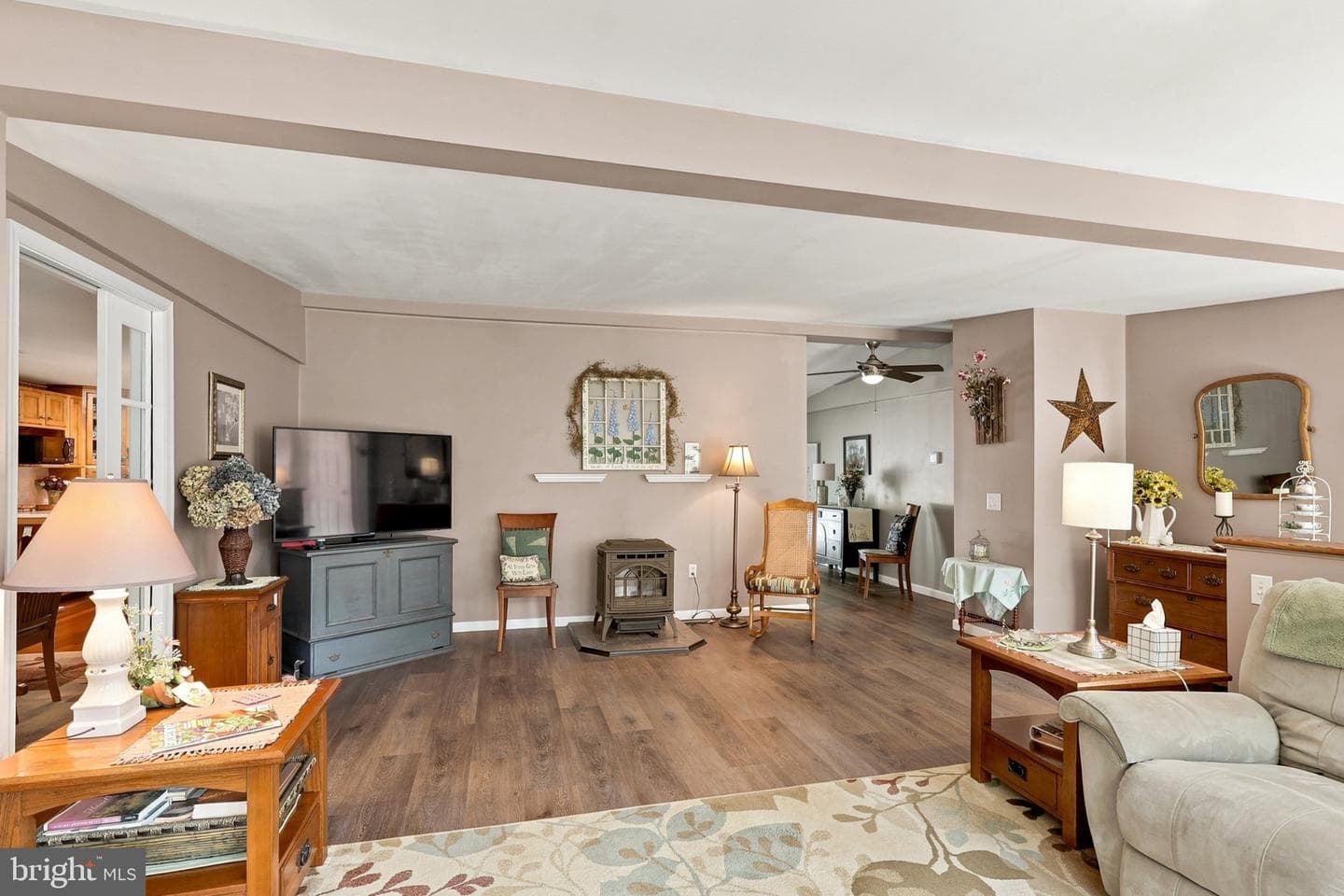6609 Crown Lane photo 9