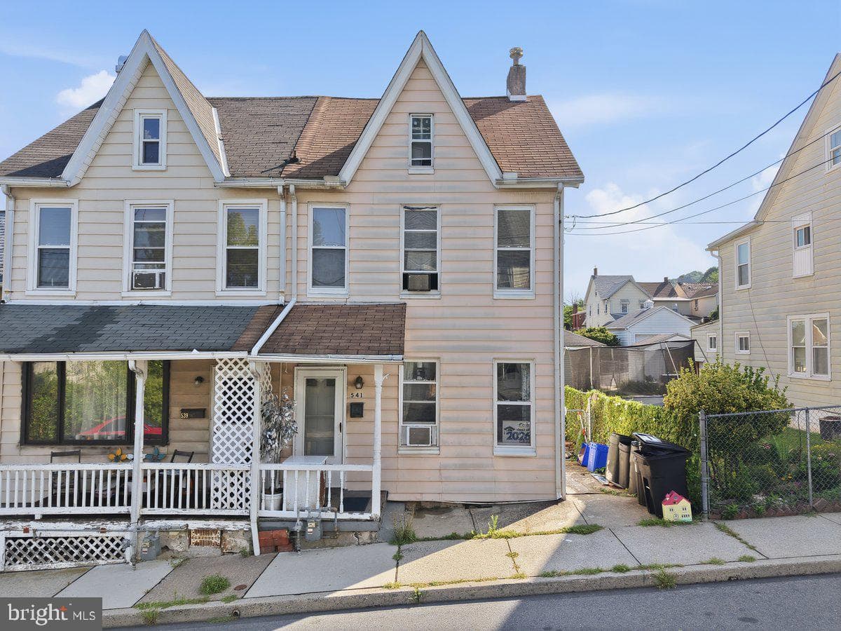 541 Benner photo 1