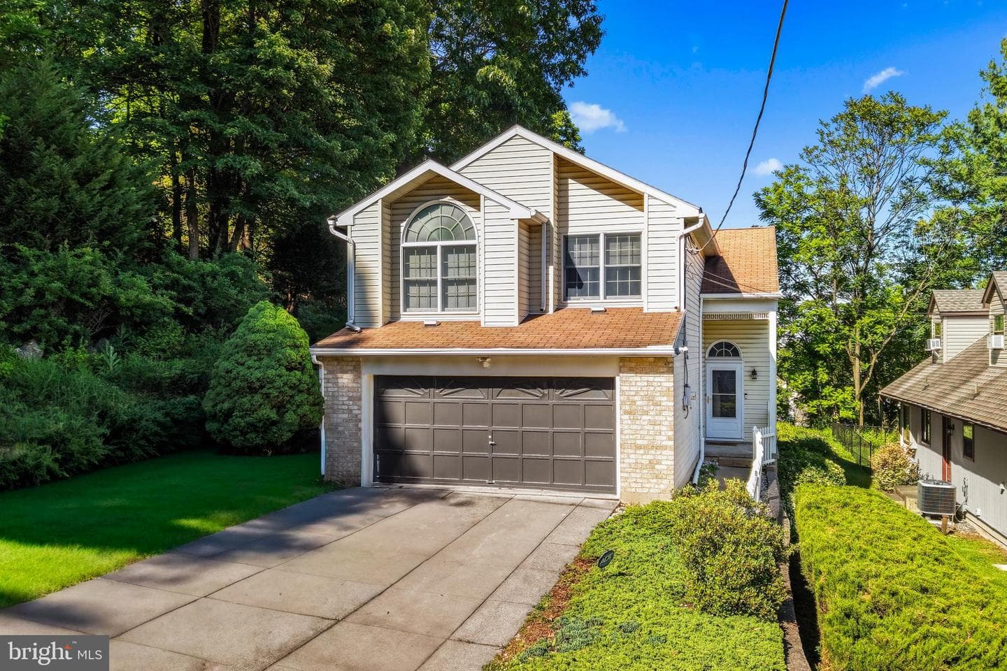 721 Wistar Street photo 1