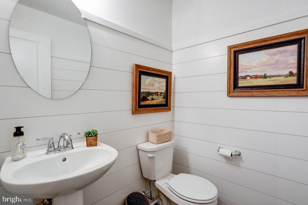 415 Mayapple Drive photo 8