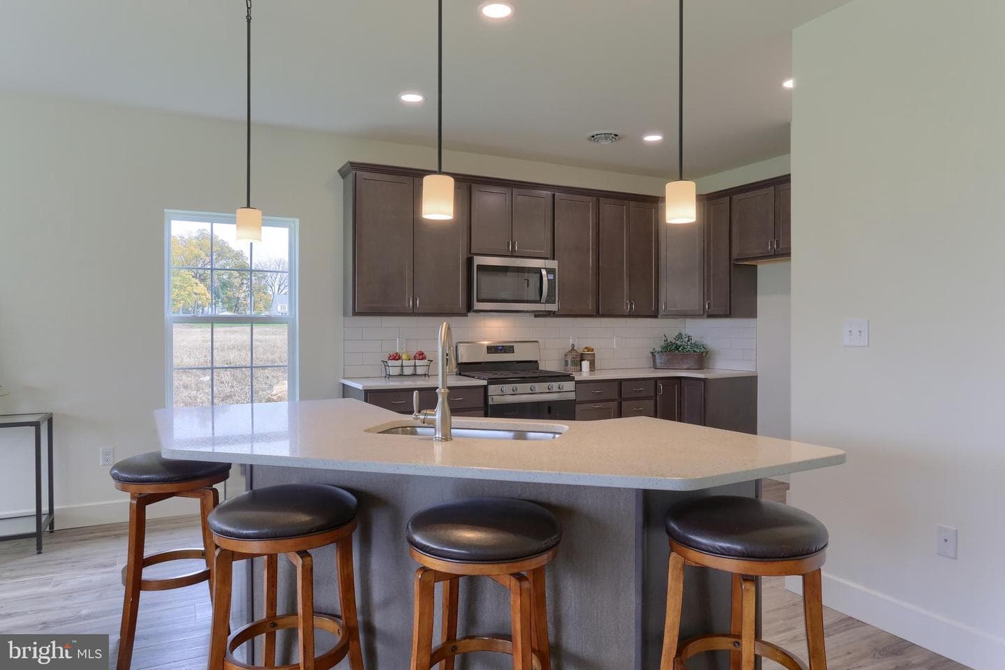 01 Gardenia Lane photo 5