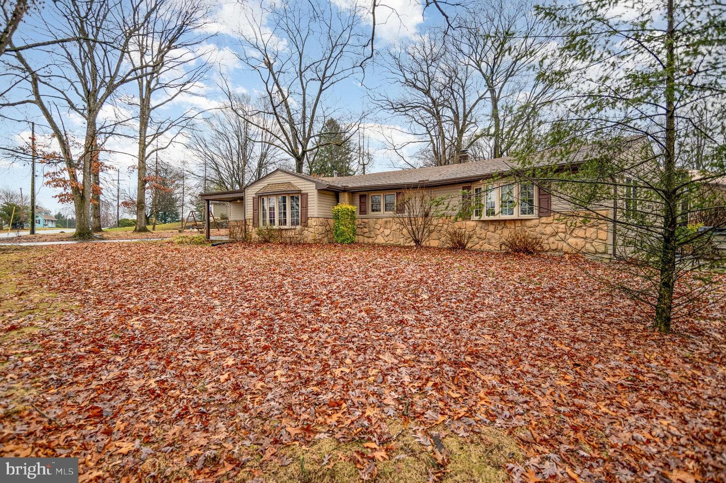 230 E Kercher Avenue photo 2