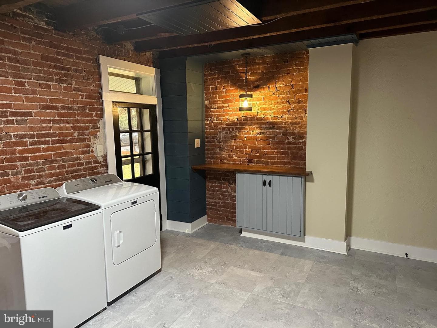 364 Granite Street photo 5