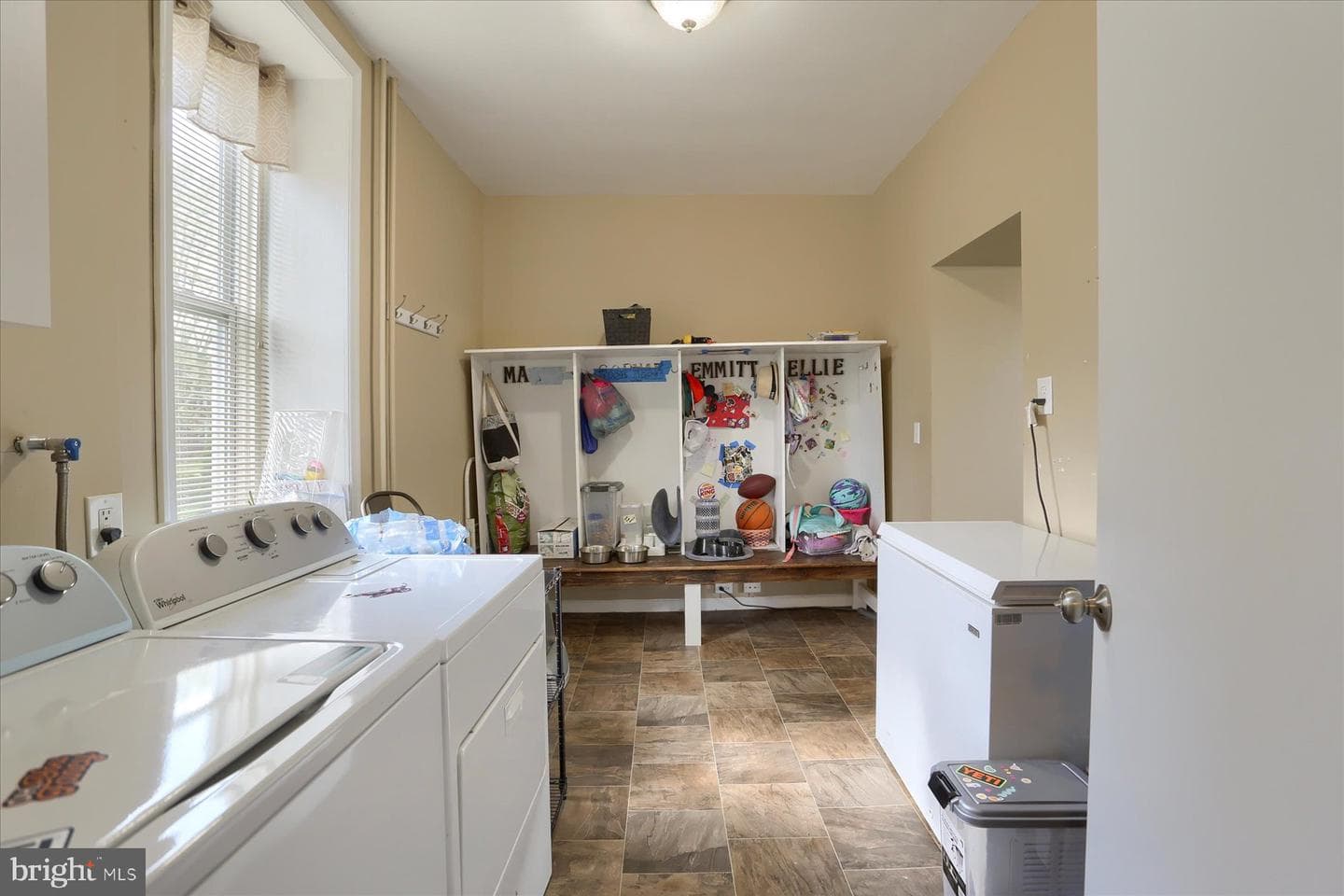 448 E Maple Street photo 12