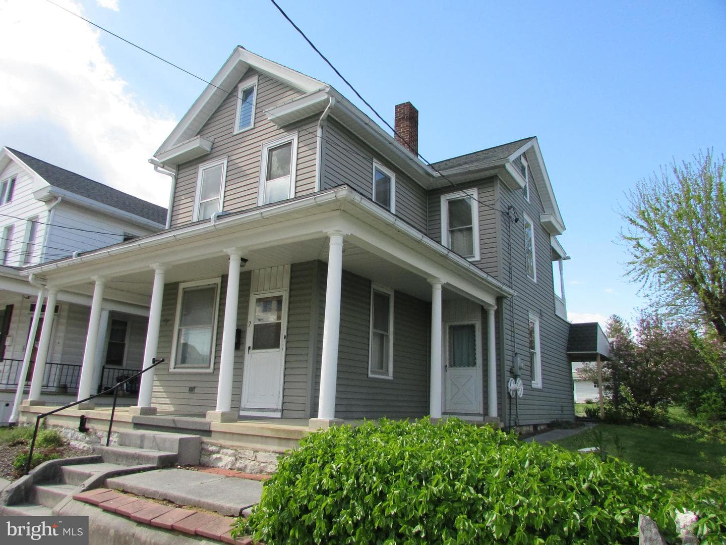 7 E Park Avenue photo 3