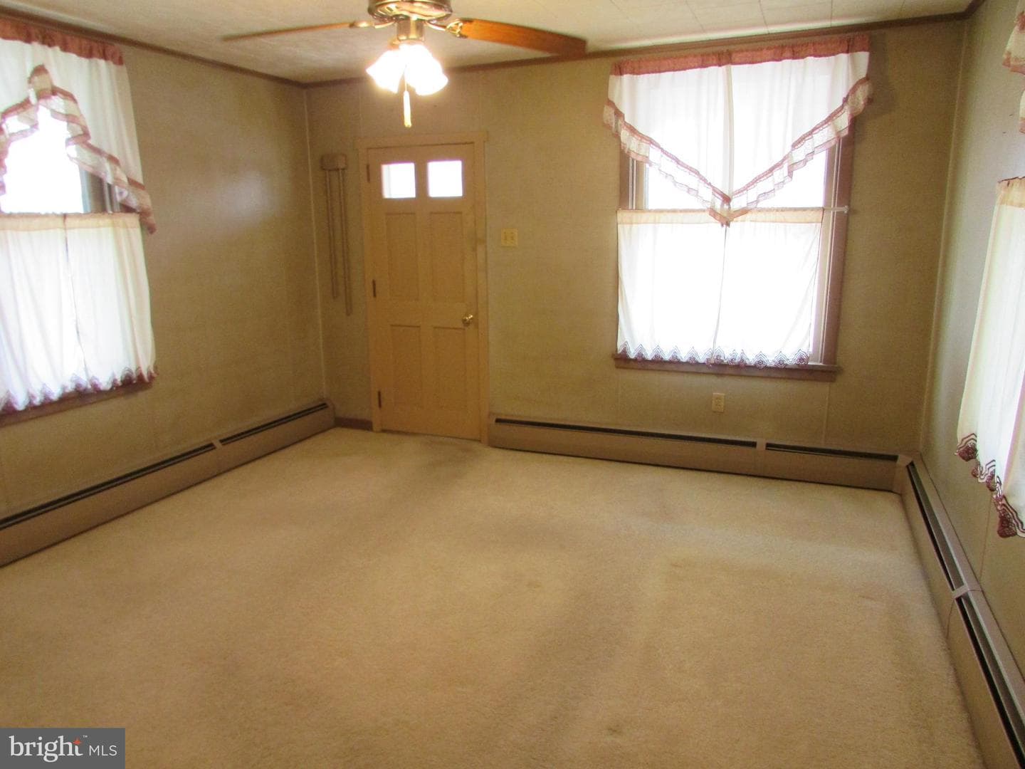 7 E Park Avenue photo 9