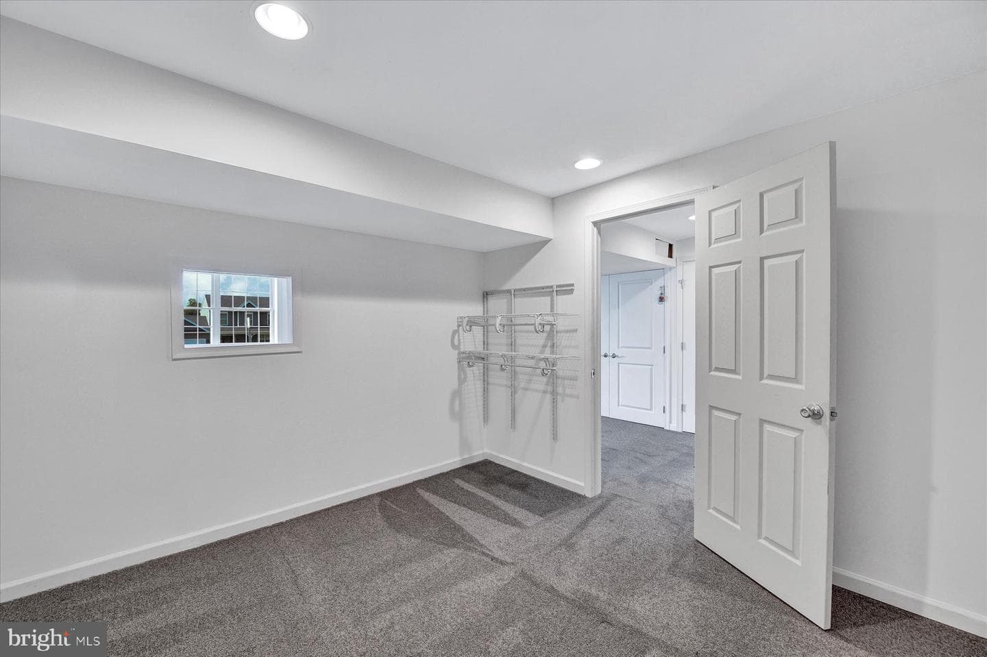 526 Darlington Avenue photo 18