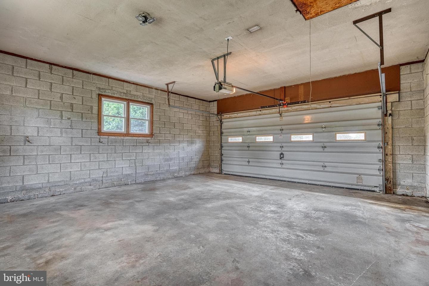 641 E Cherry Street photo 50
