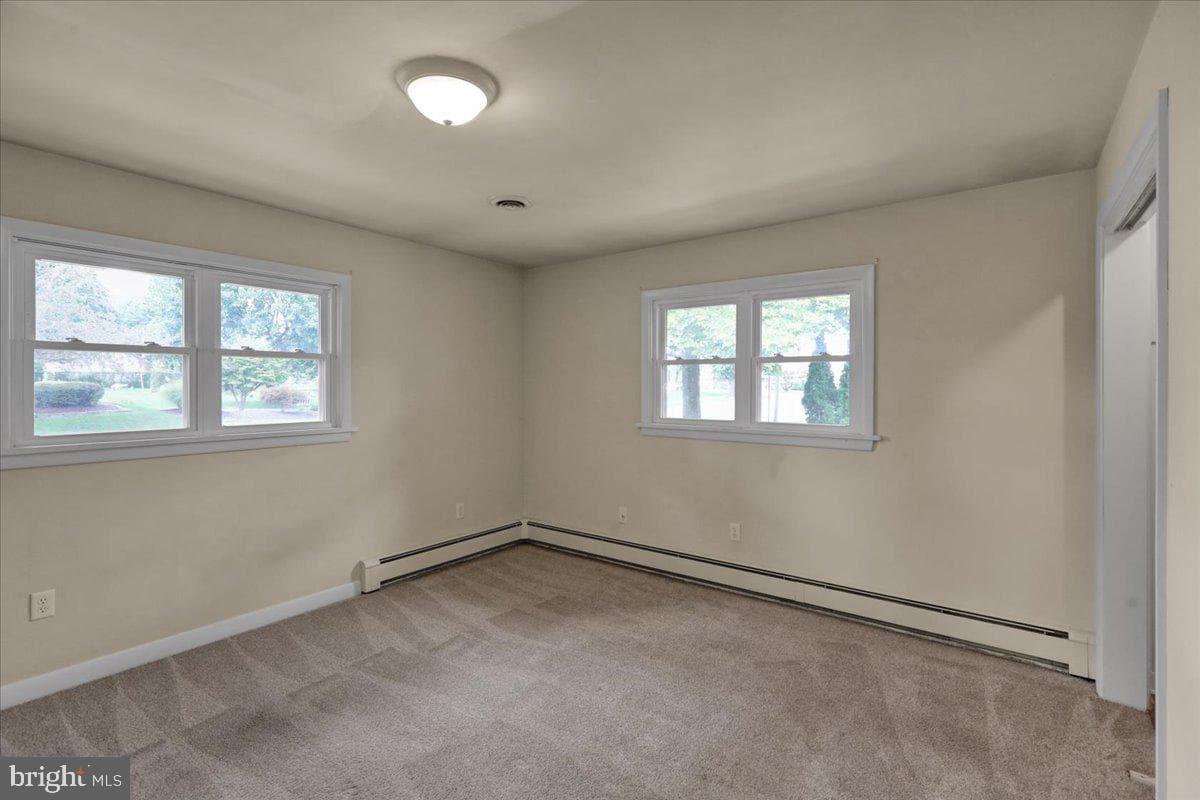 505 E Walnut Street photo 24