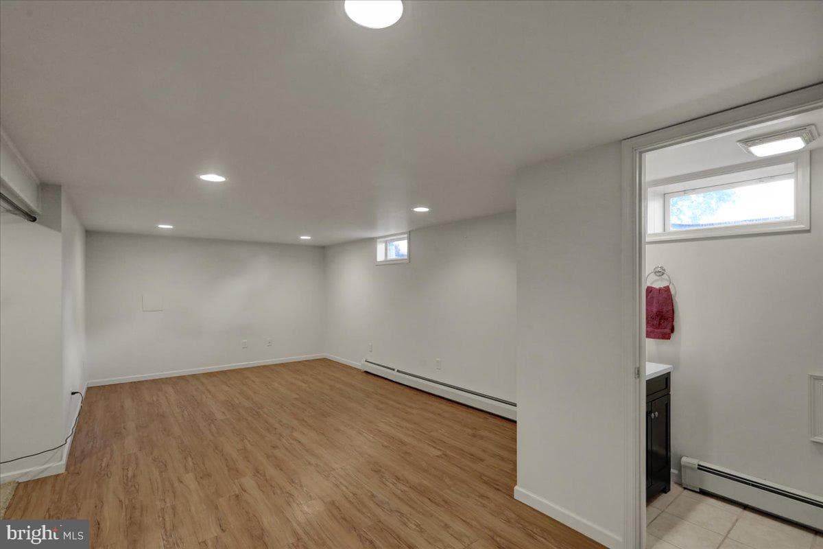 505 E Walnut Street photo 35