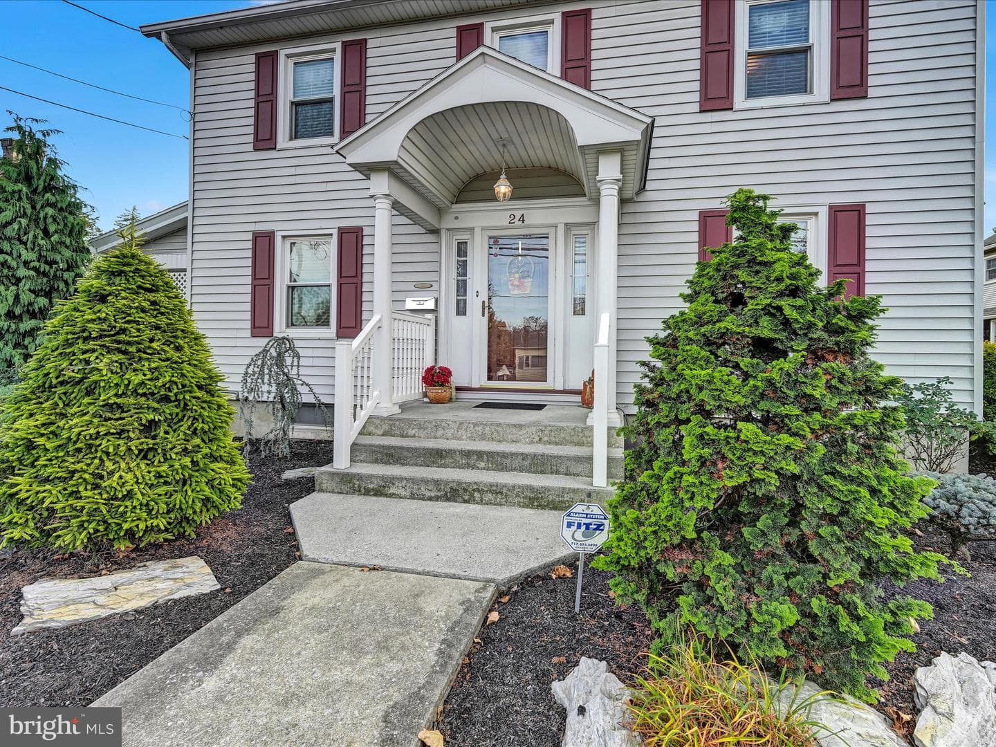 24 E Poplar Street photo 2