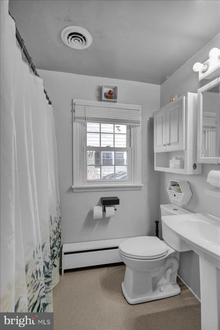 737 W Oak Street photo 16