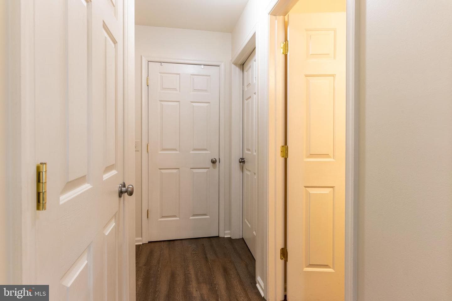 407 Charles Street photo 10