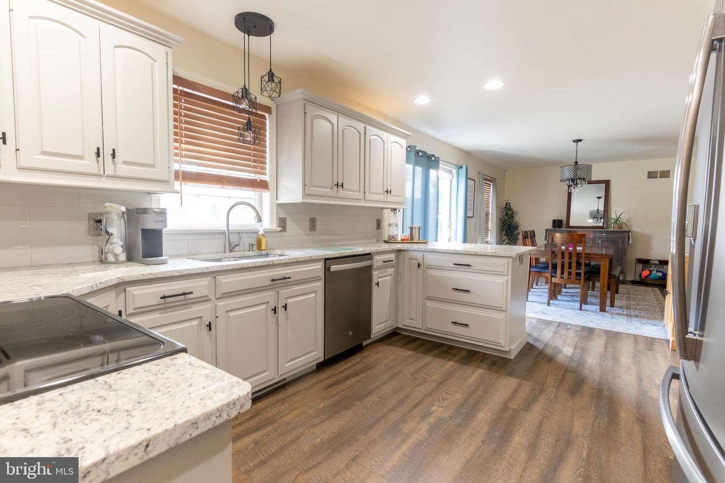 407 Charles Street photo 14