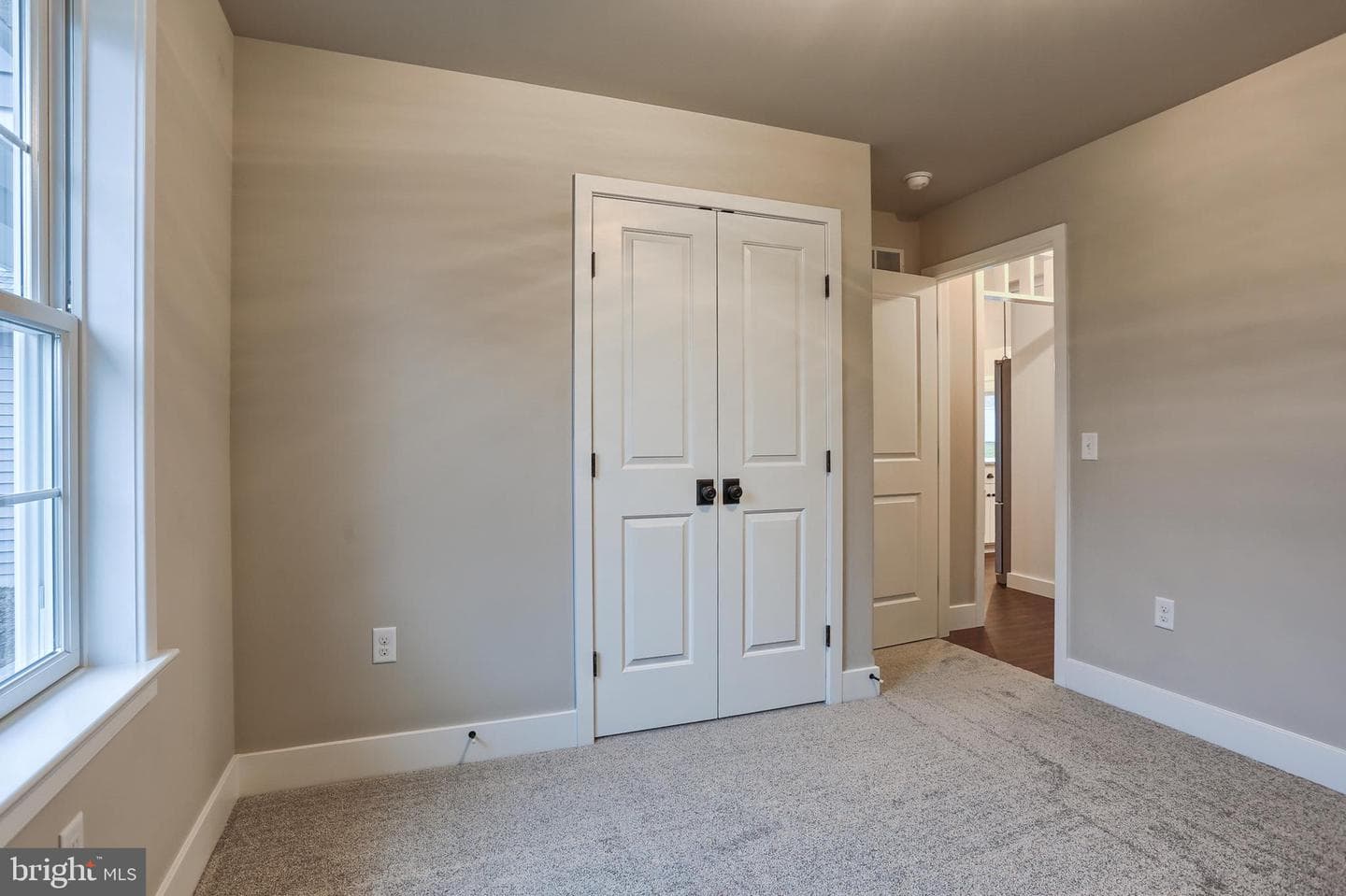 016 Rolling Meadow Road photo 15