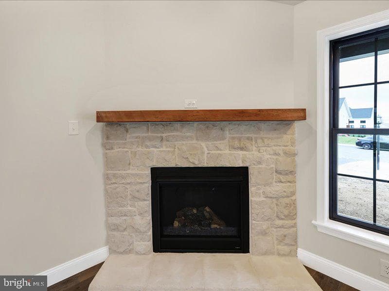 013 Rolling Meadow Road photo 12