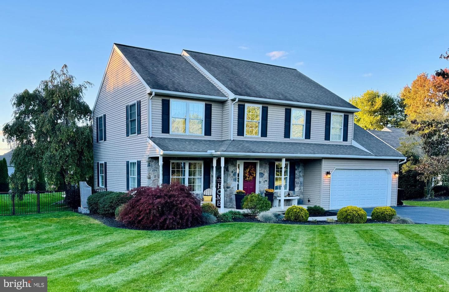 1 Stone Hedge Drive photo 1