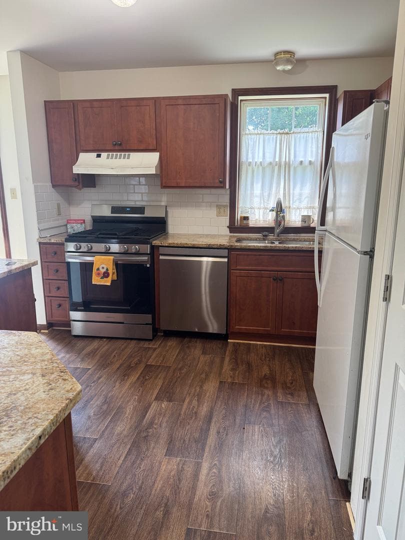 6 Laurel Lane photo 15