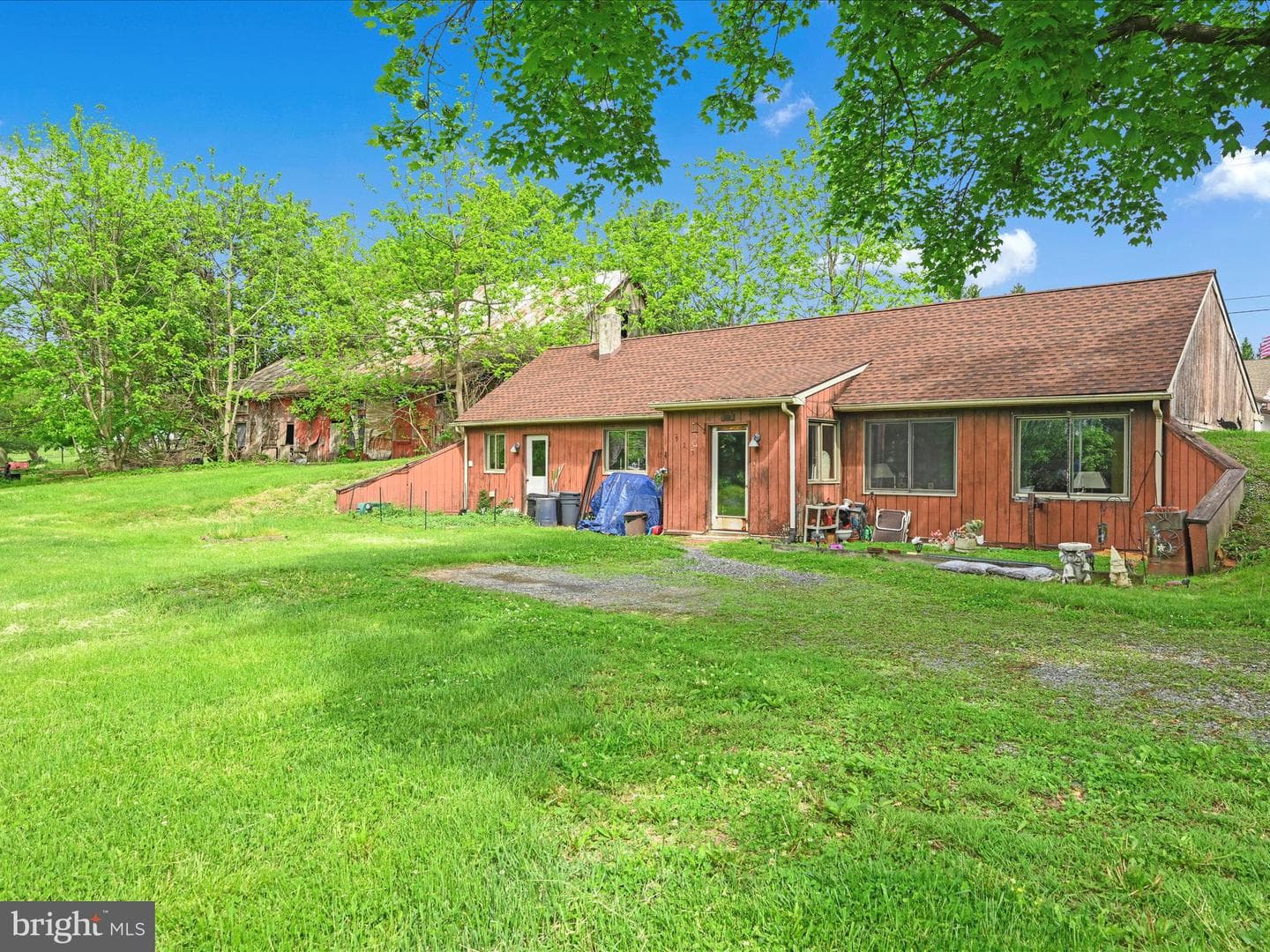 925 Mount Zion Road photo 2