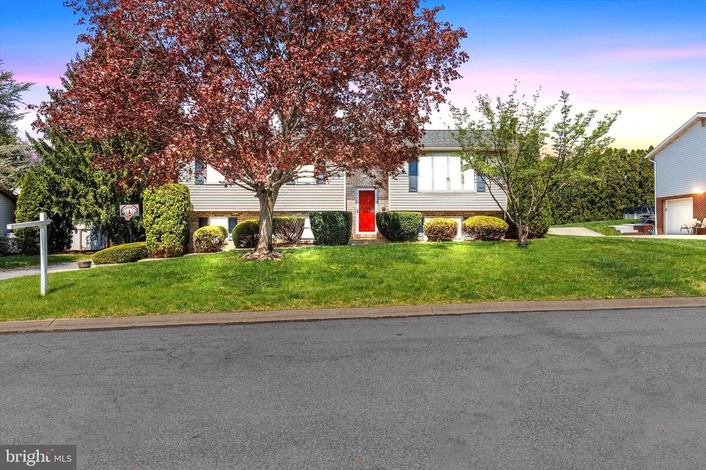 404 Birch Lane photo 1