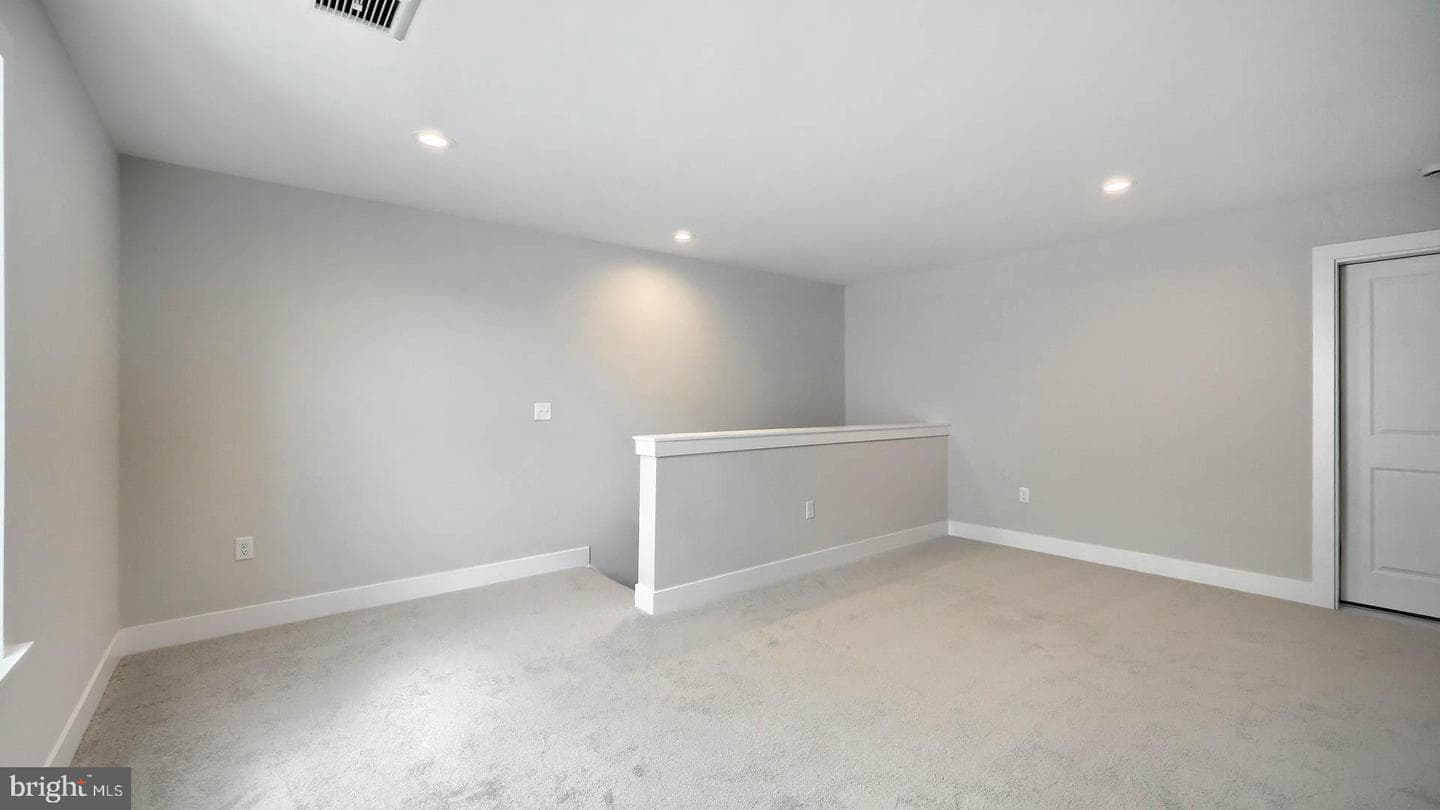416 Pinnacle Ridge Drive photo 29