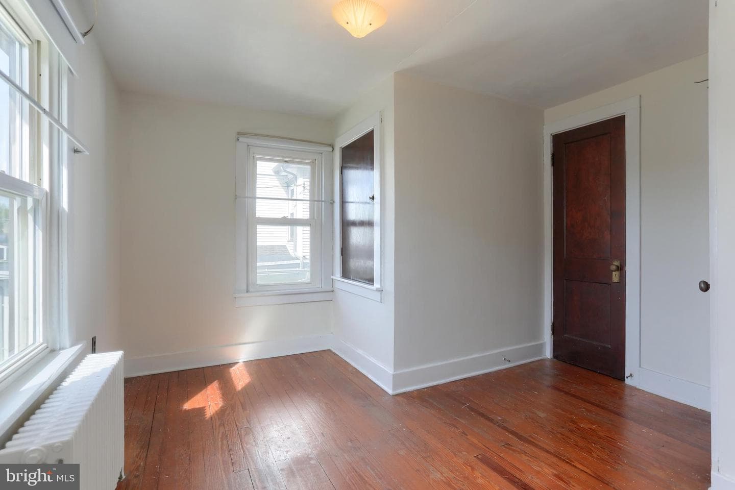 659 E Maple Street photo 25