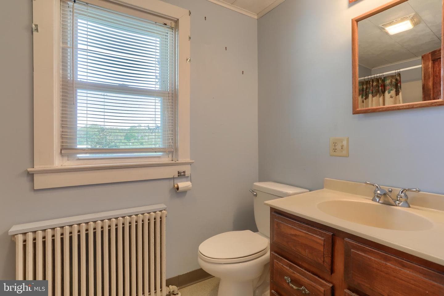 659 E Maple Street photo 26
