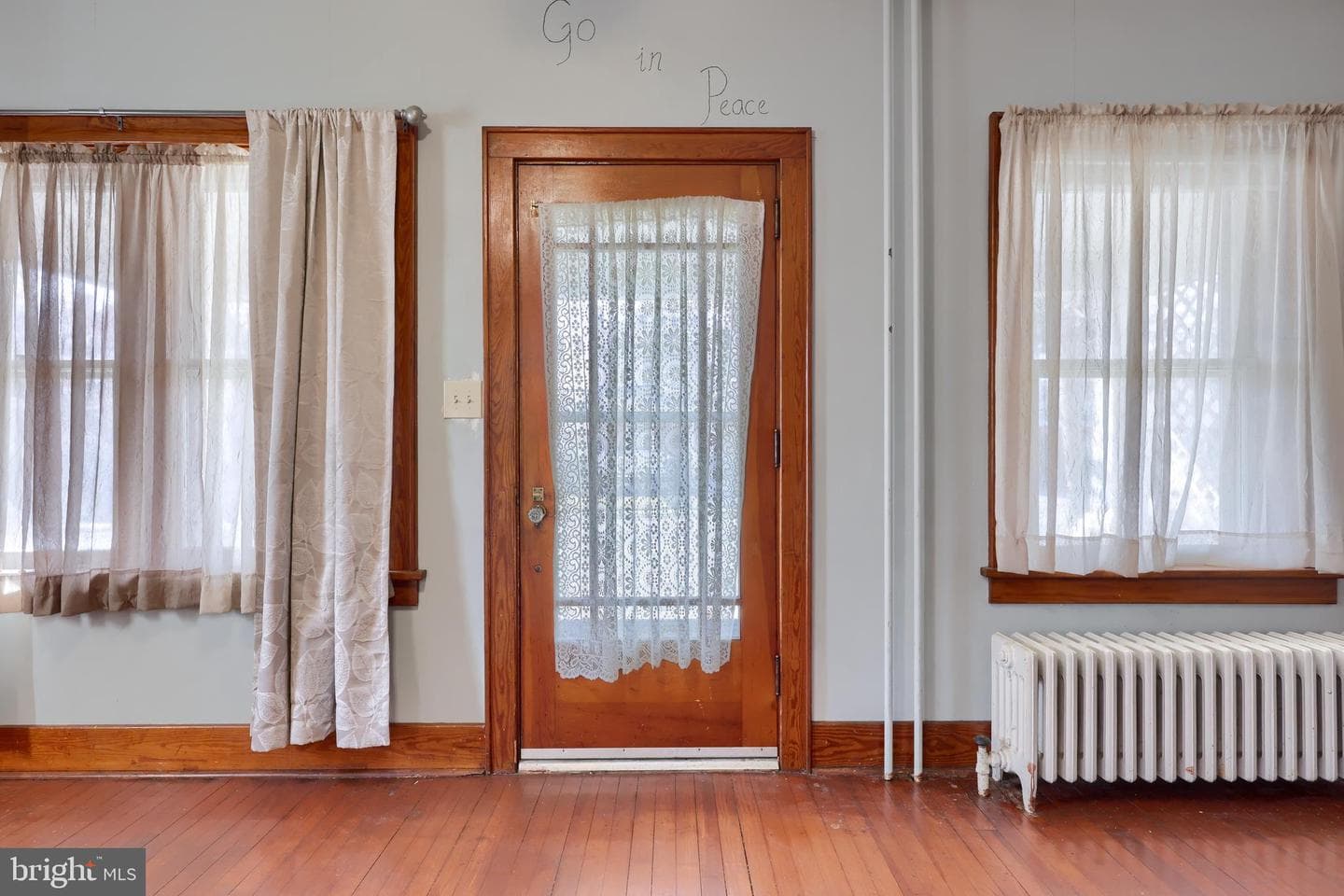 11 E Poplar Street photo 10