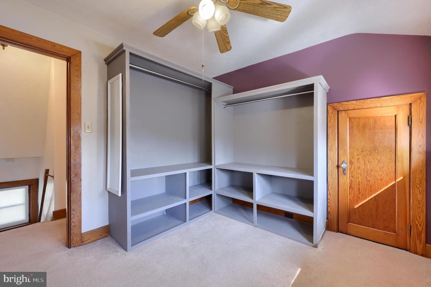 11 E Poplar Street photo 32