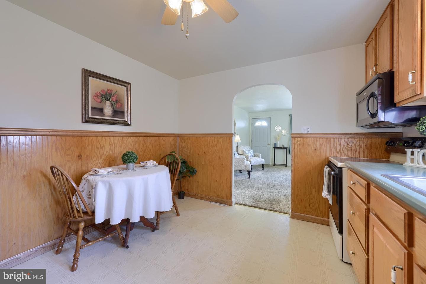 727 N Hanover Street photo 17