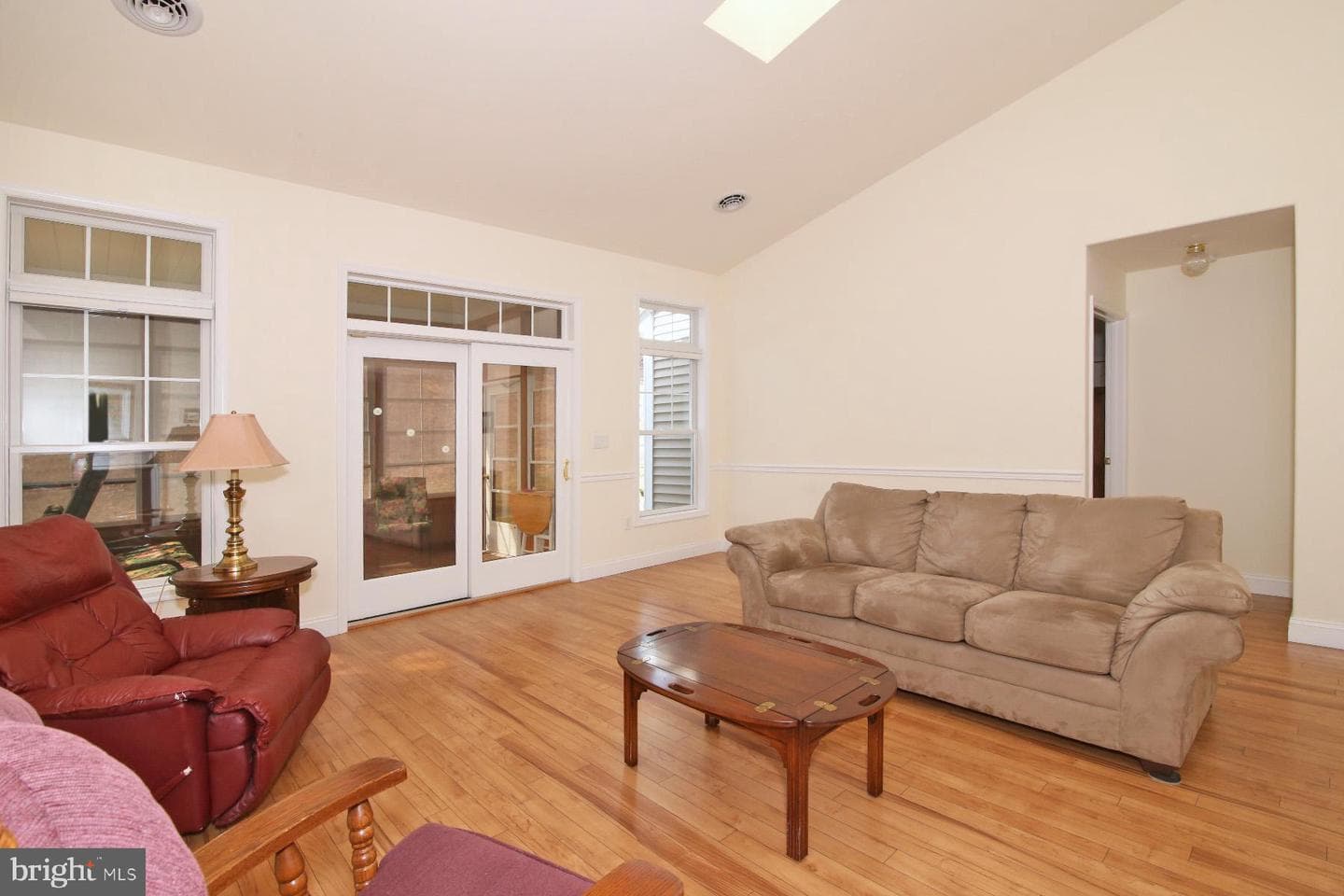 1043 English Drive photo 16