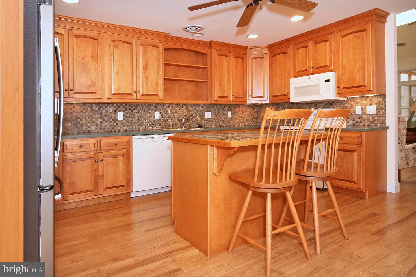 1043 English Drive photo 8