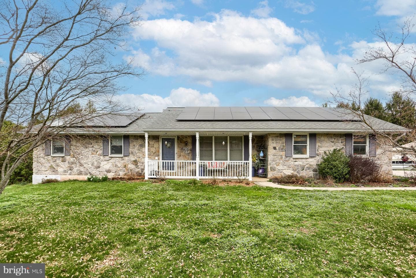 173 Schoolhouse Road photo 1