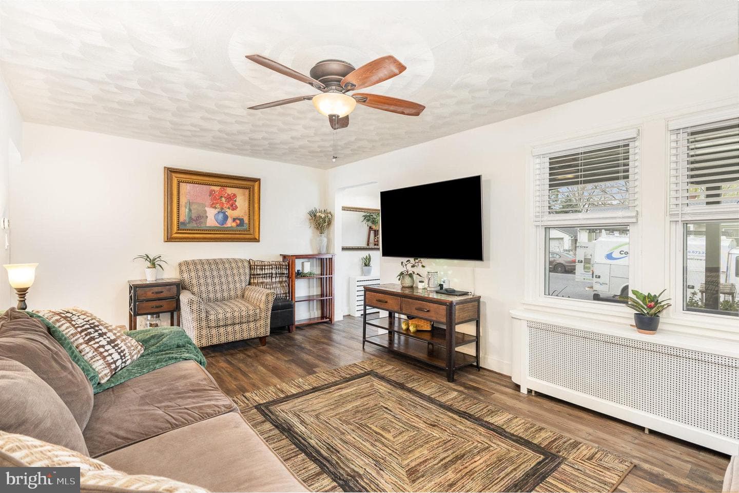 706 Smith Avenue photo 8
