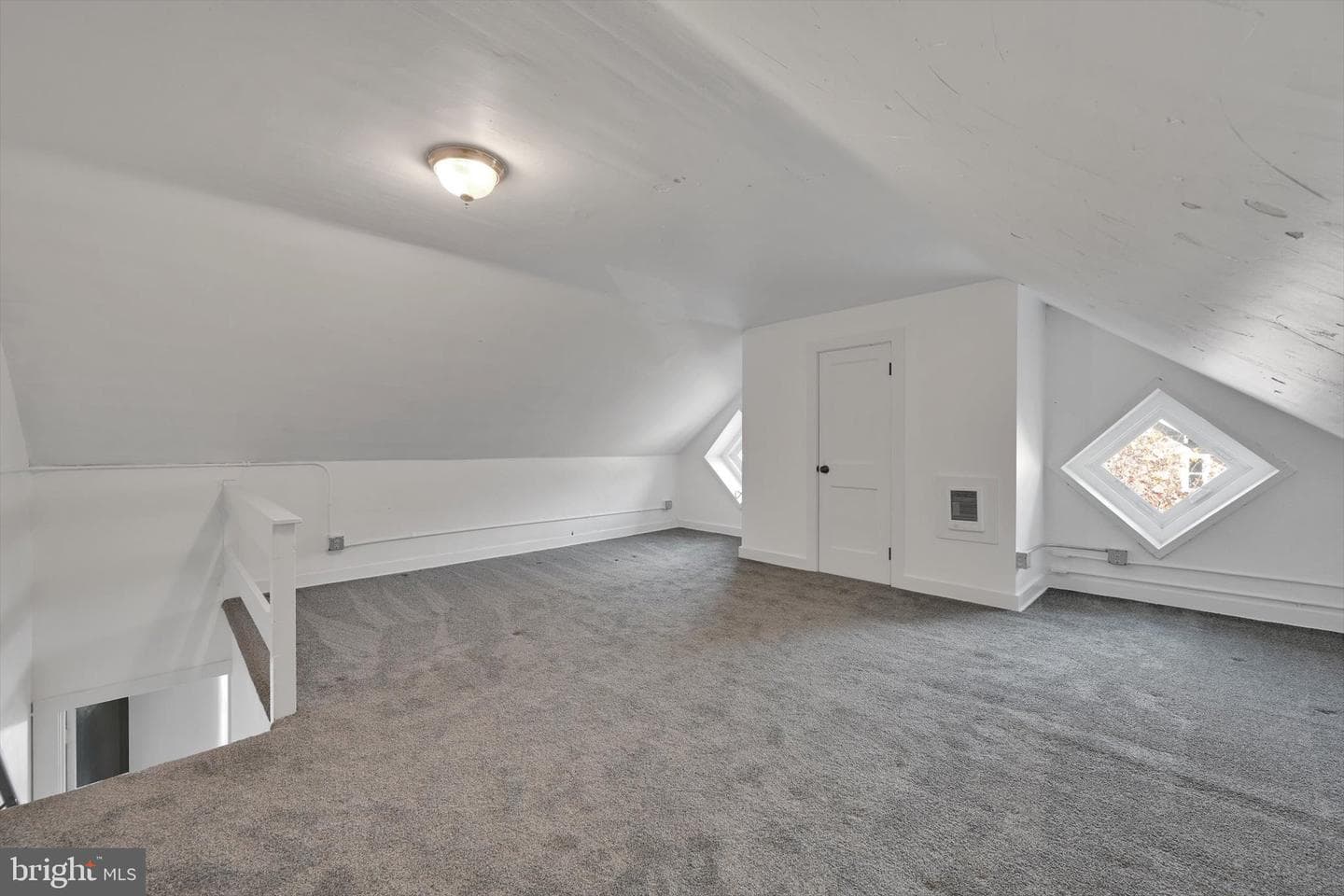318 Boyd Street photo 17