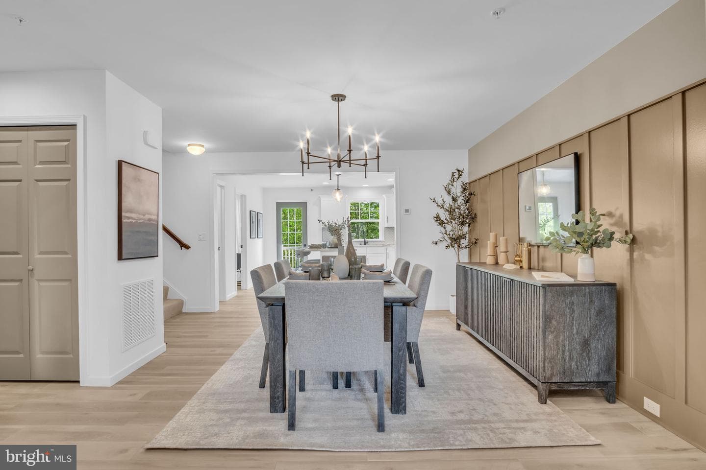127 Beech Tree Court photo 4