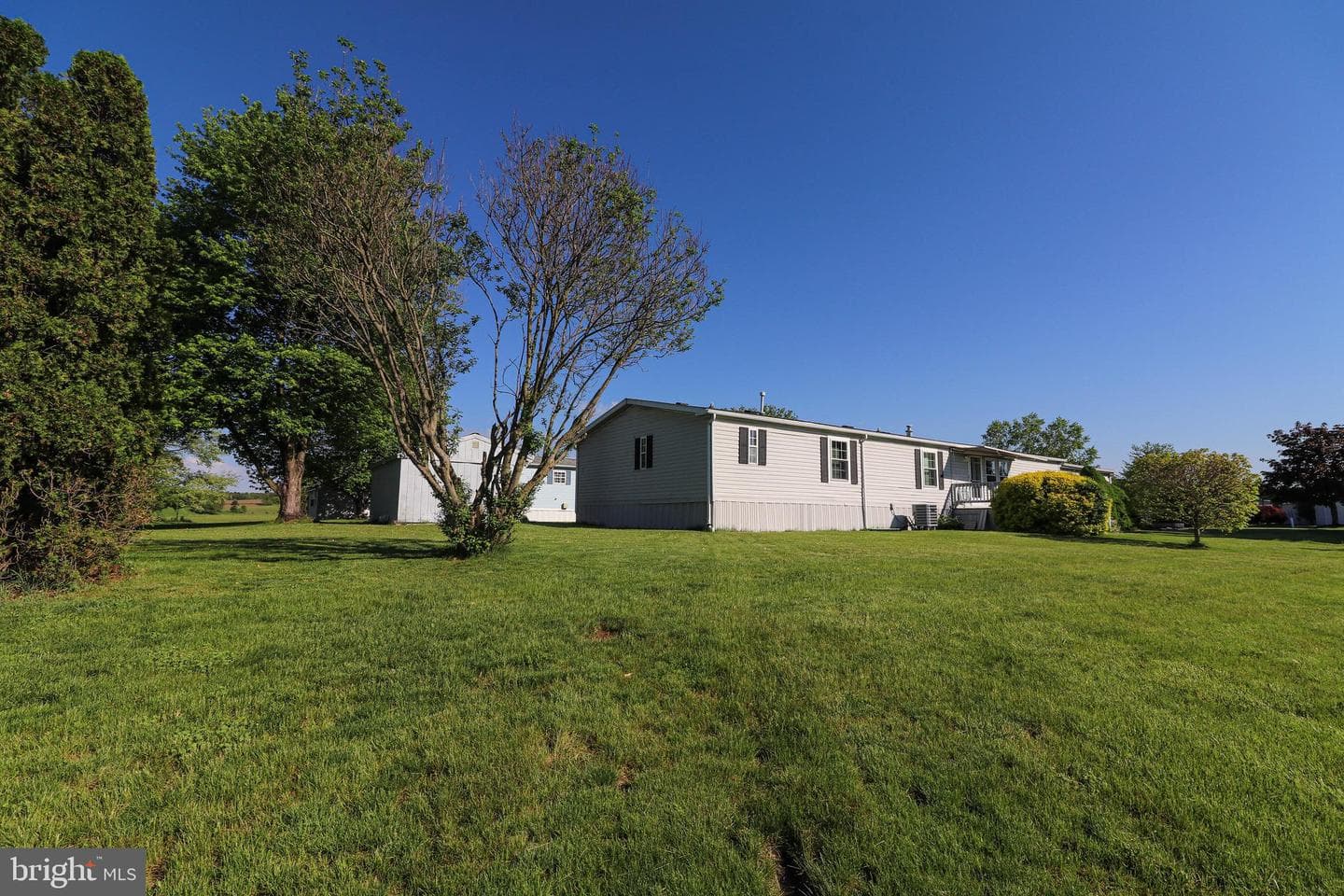 218 W Spruce Street photo 11