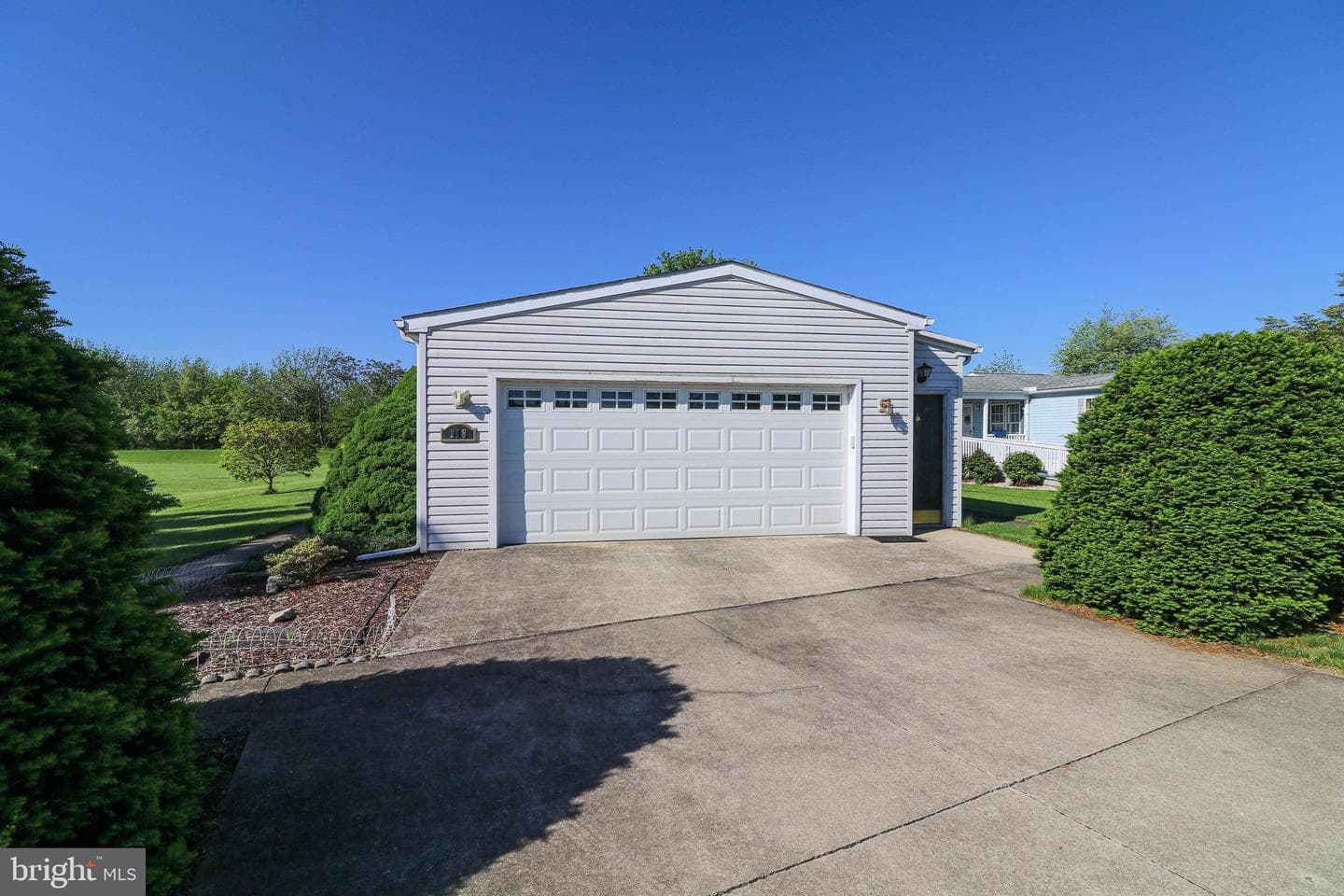218 W Spruce Street photo 2
