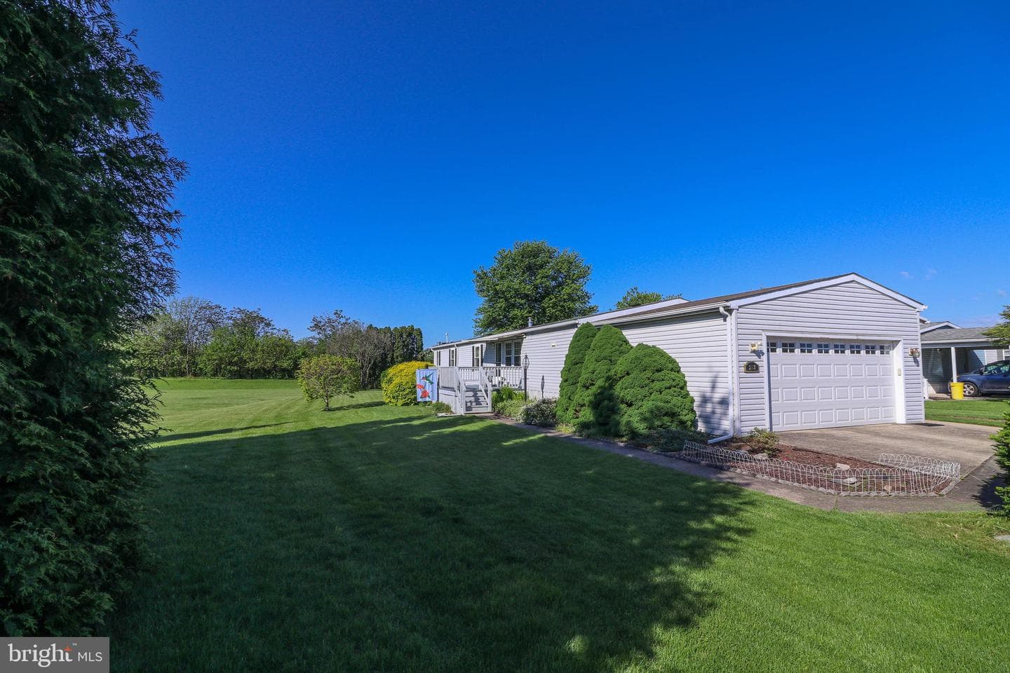 218 W Spruce Street photo 4