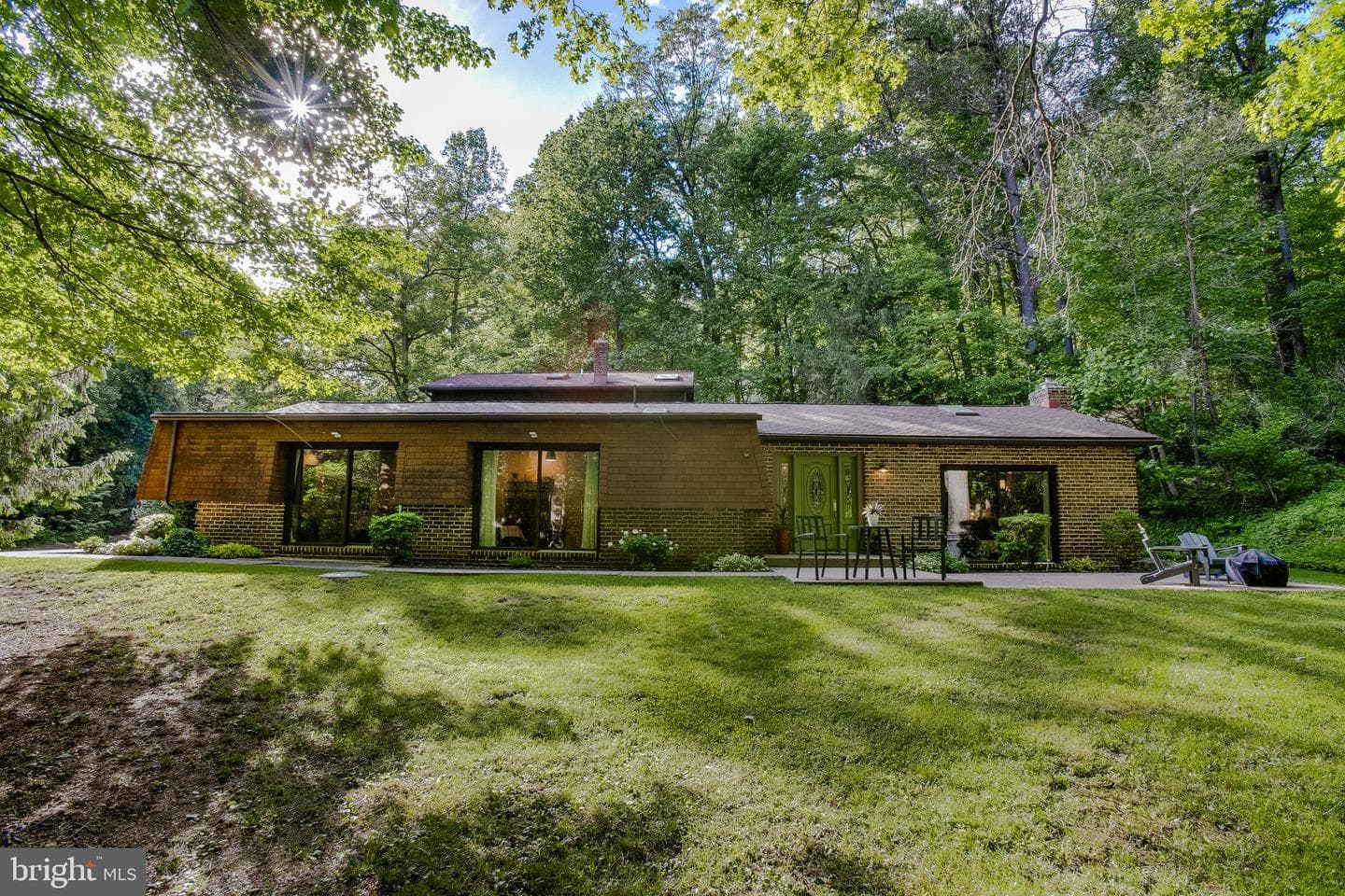 376 Laurelwood Drive photo 1