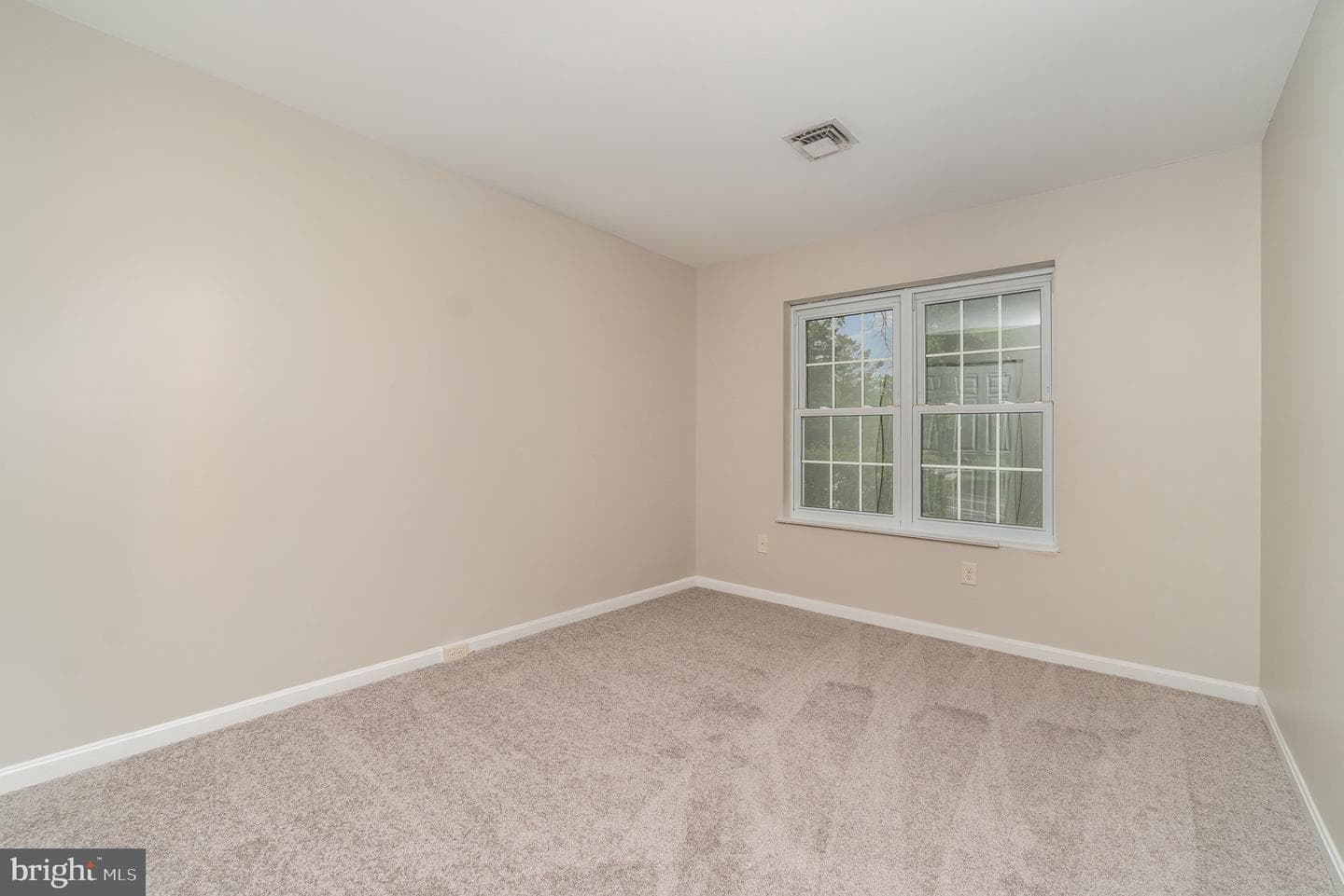 1201 Cambridge Court photo 11