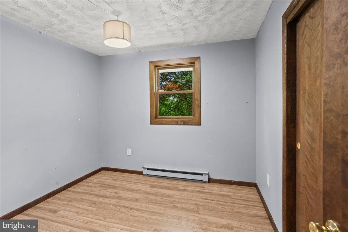 102 Ironmaster Road photo 18