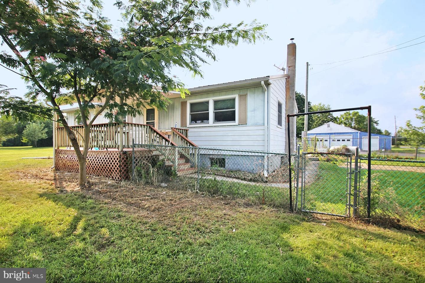 10694 Allentown Boulevard photo 2