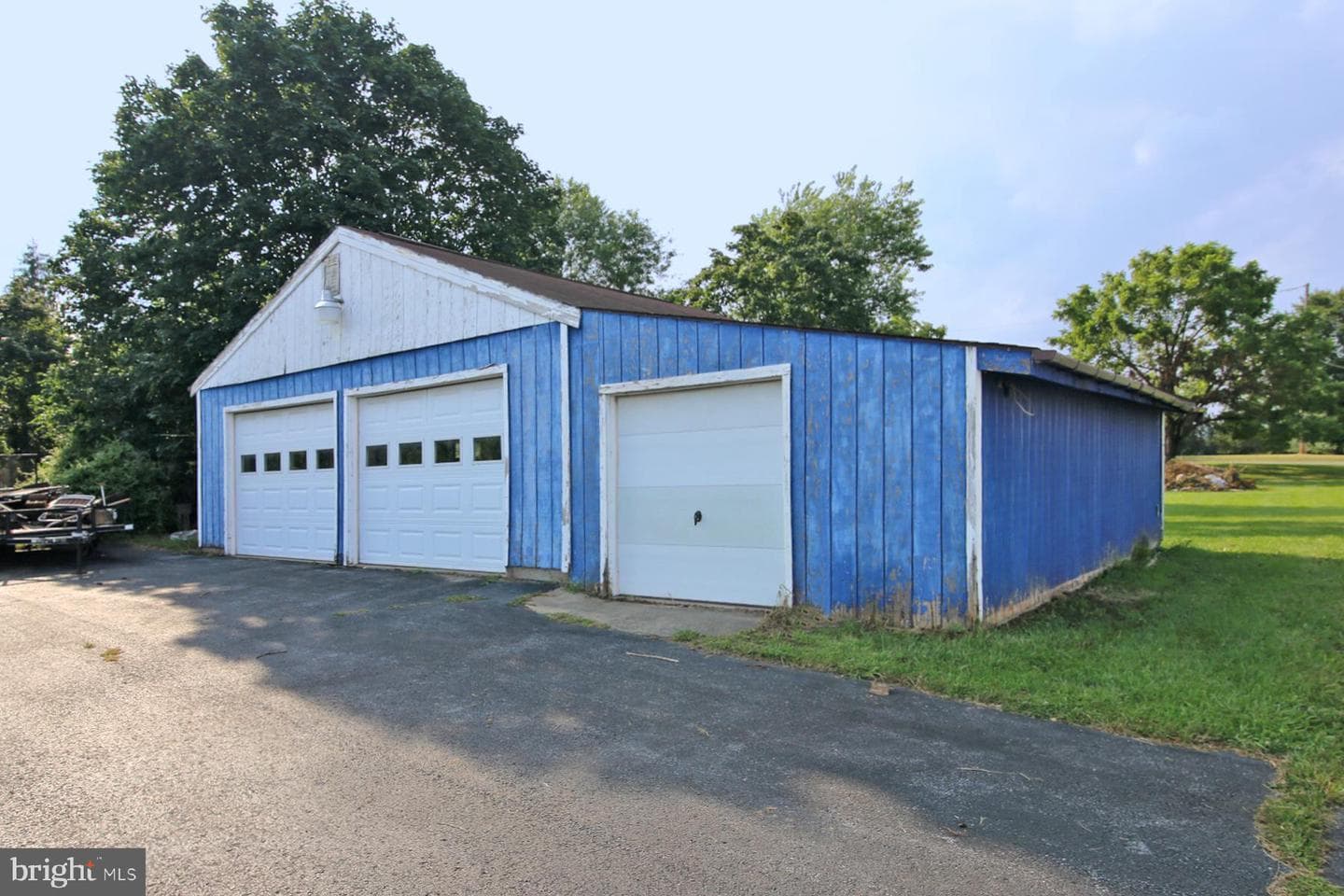 10694 Allentown Boulevard photo 7