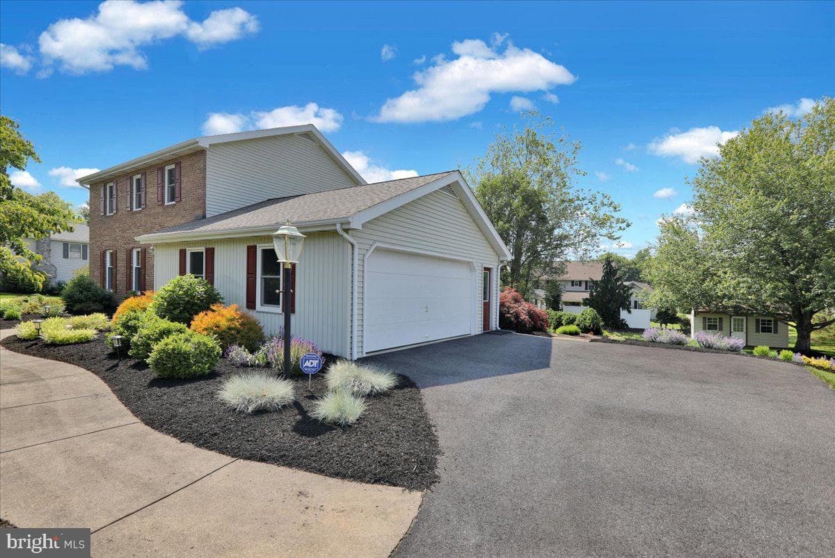169 Norway Lane photo 4