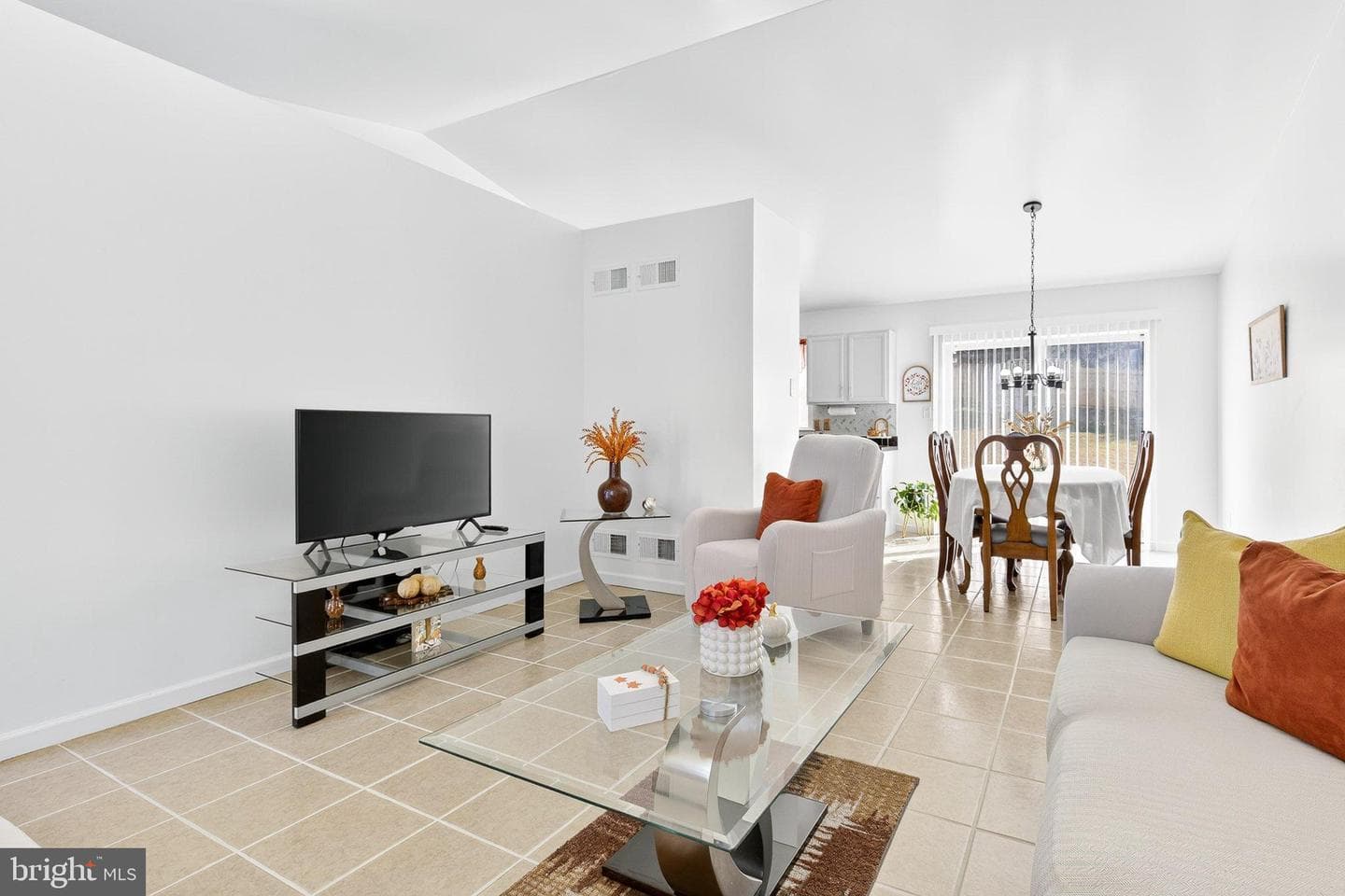 16 Aspen Way photo 2