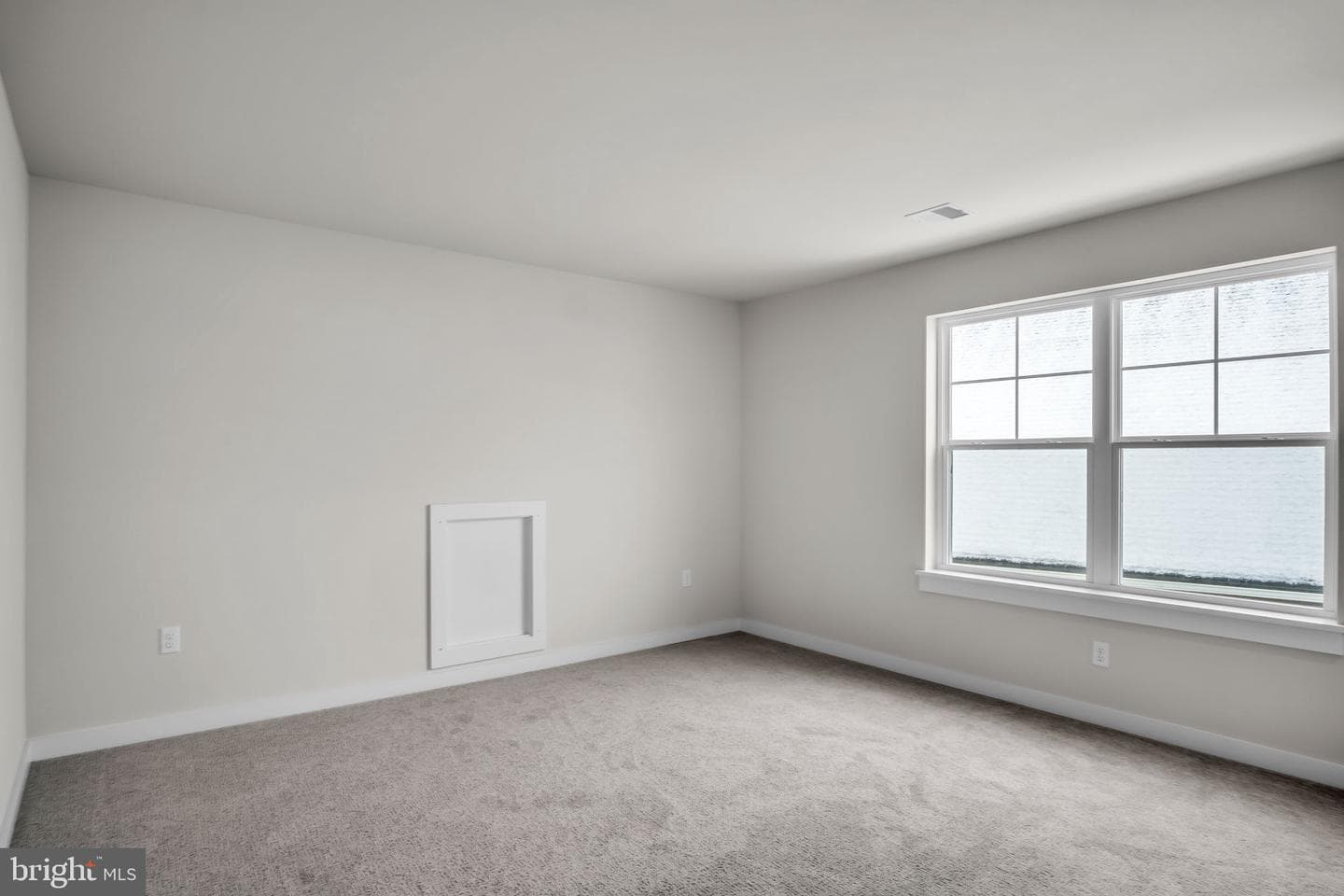 141 Bellflower Avenue photo 17