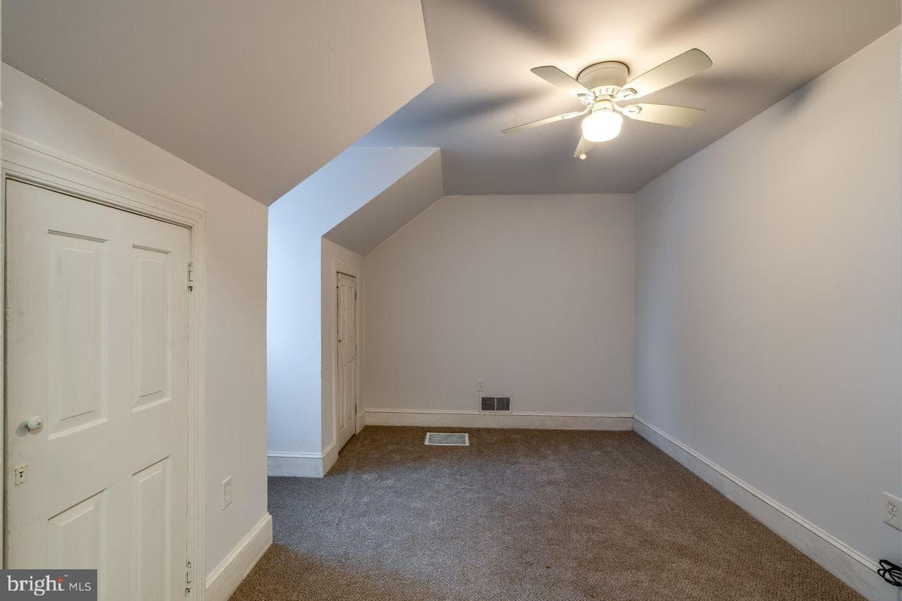 530 Lehman Street photo 33