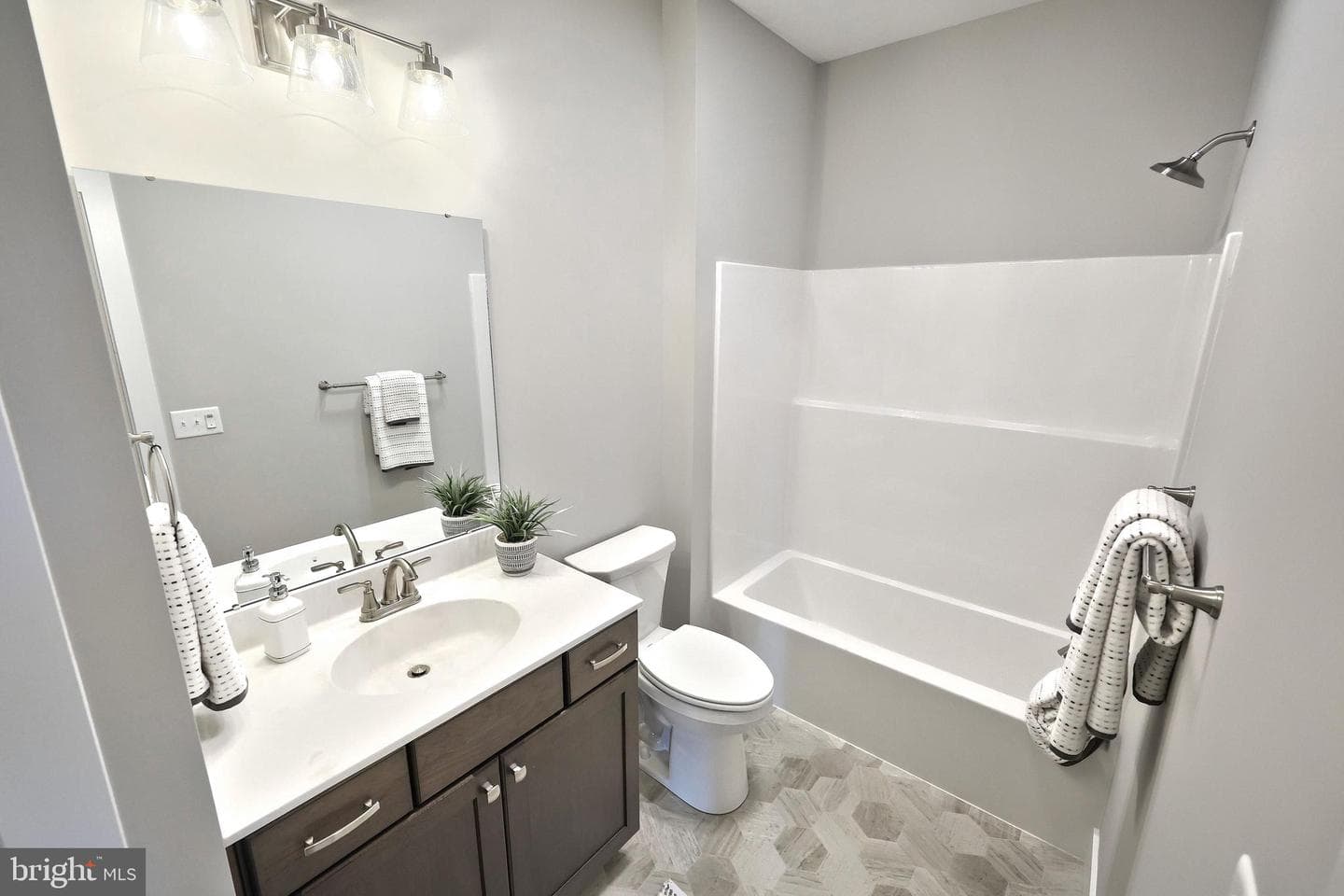 524 Winding Creek Boulevard photo 23