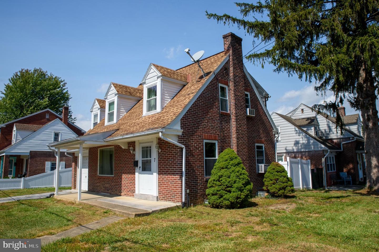 7 Ridge Avenue photo 2